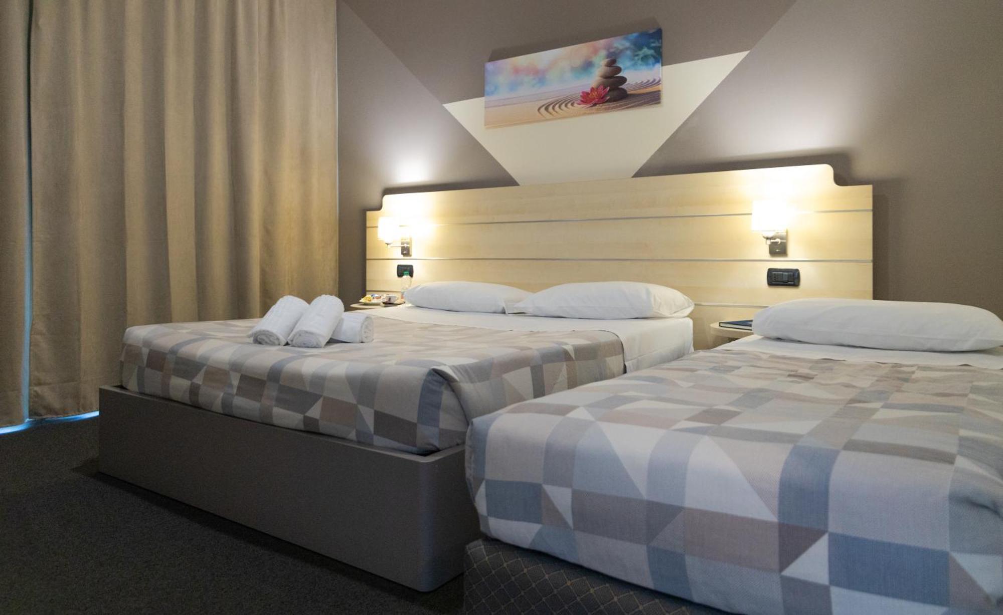 Hotel Giallo Noceto Bagian luar foto